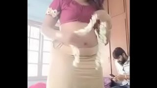 Swathi naidu latest videos while shooting dress change part -6 Video